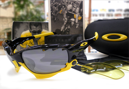 oakley JAWBONE LIVESTRONG