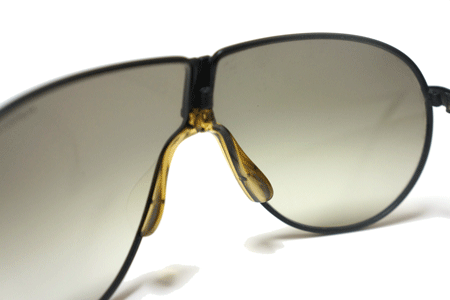 折りたたみサングラス。PORSCHE DESGNポルシェデザインサングラス5622。